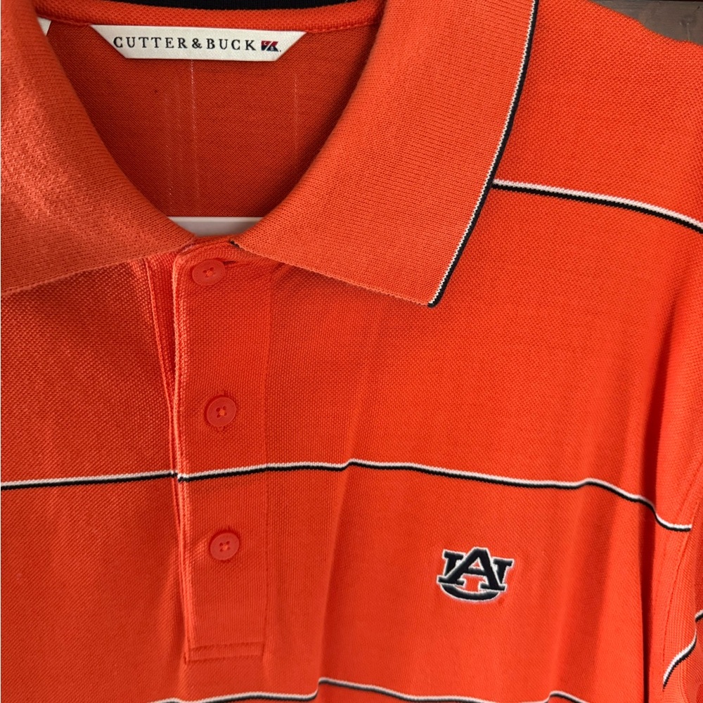 Cutter & Buck Men’s Polo Golf shirt - Medium
Auburn University War Eagle